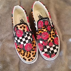 Wild AF Vans Leopard Checkerboard Rose Slip-On Classics M9 W10.5